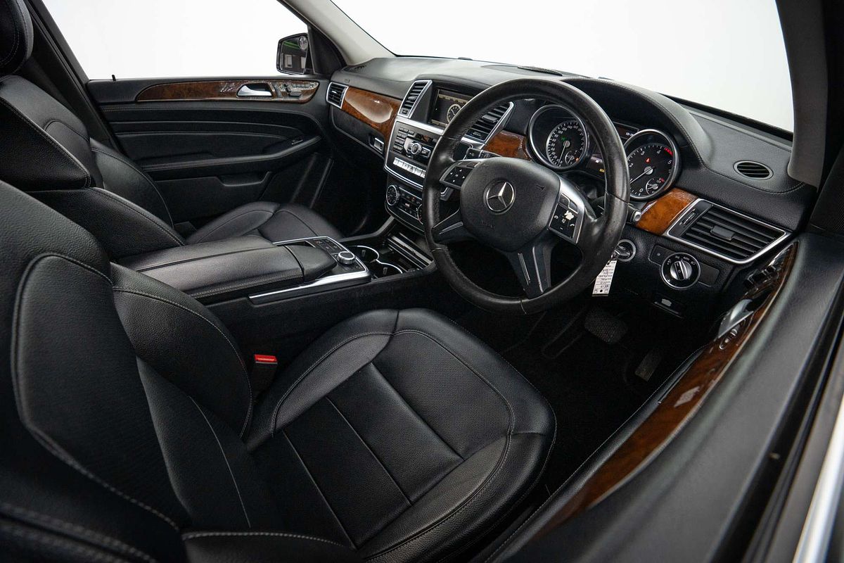 2013 Mercedes-Benz M-Class ML250 BlueTEC W166