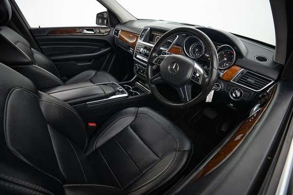 2013 Mercedes-Benz M-Class ML250 BlueTEC W166
