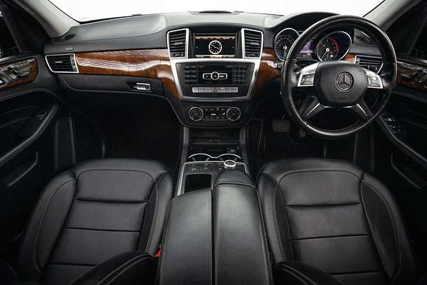 2013 Mercedes-Benz M-Class ML250 BlueTEC W166