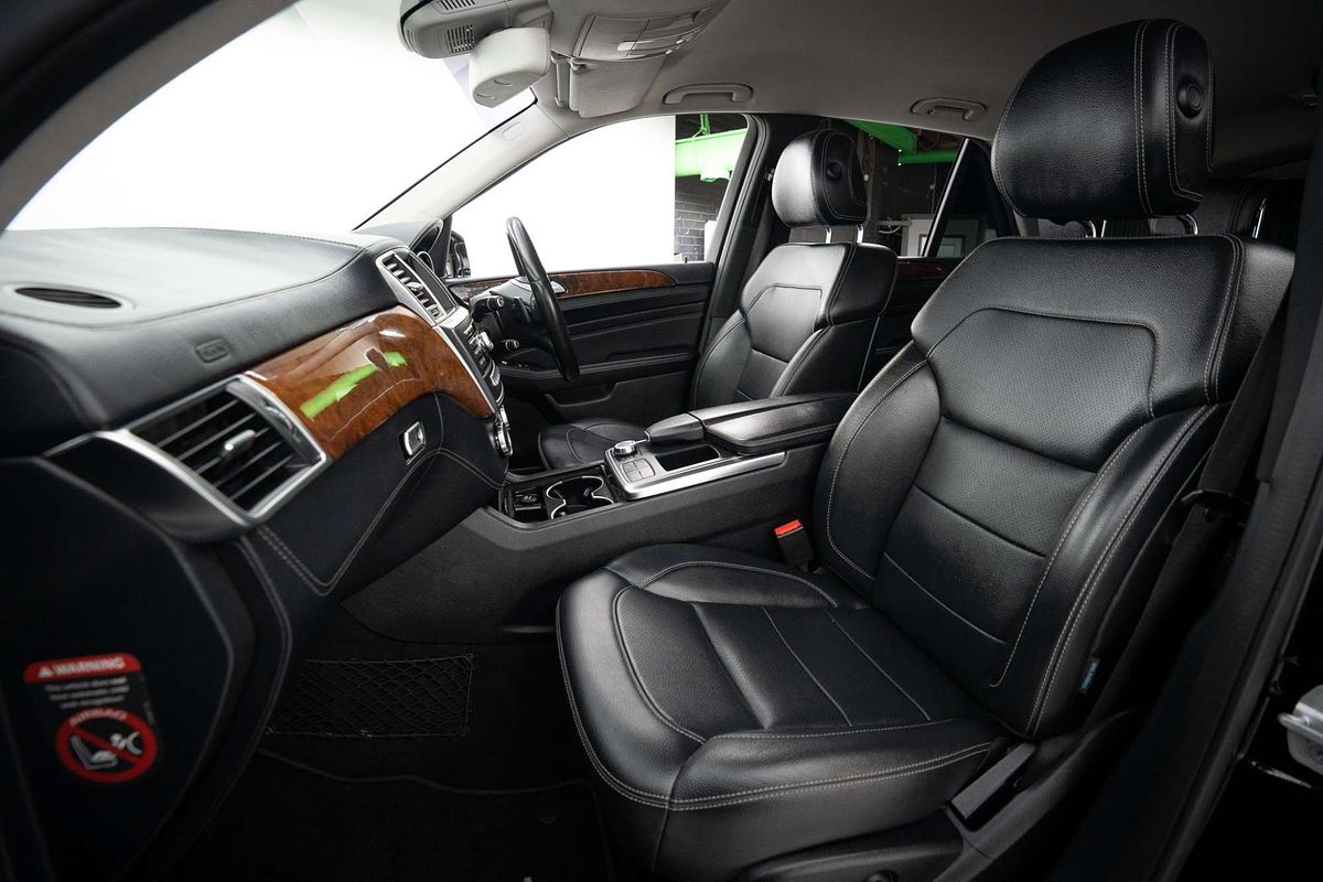 2013 Mercedes-Benz M-Class ML250 BlueTEC W166