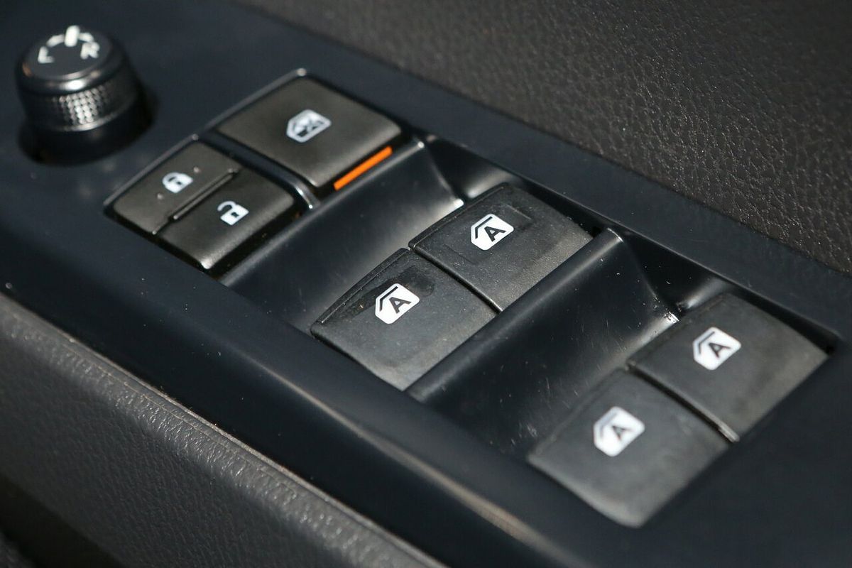 2019 Toyota Camry Ascent ASV70R