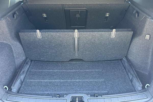 2021 Volvo XC40 T4 Momentum