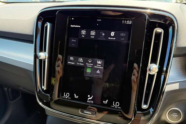 2021 Volvo XC40 T4 Momentum