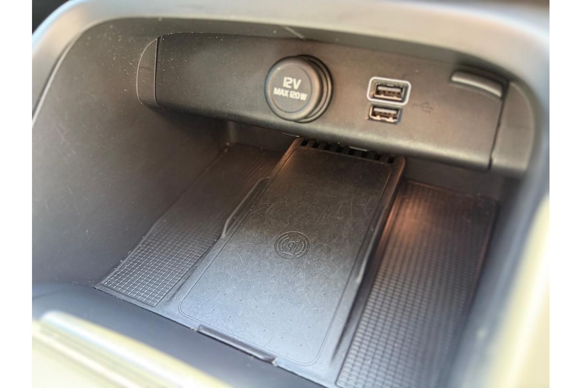 2021 Volvo XC40 T4 Momentum