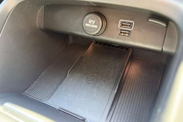 2021 Volvo XC40 T4 Momentum