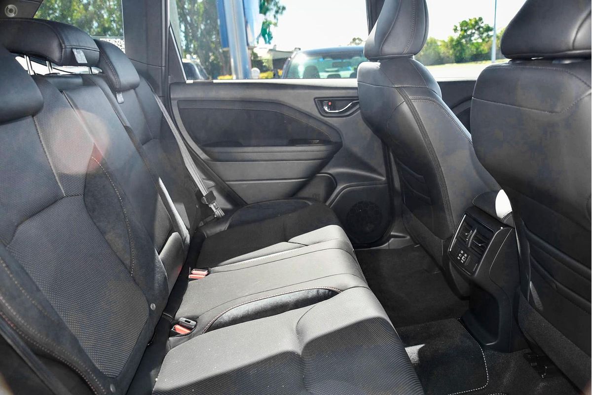 2025 Subaru Forester Hybrid Touring S6