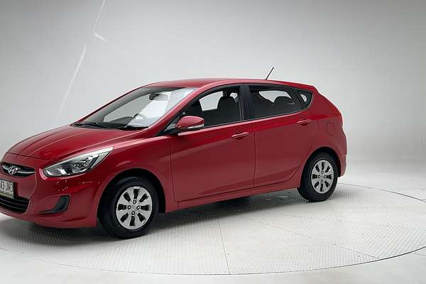 2015 Hyundai Accent Active RB2