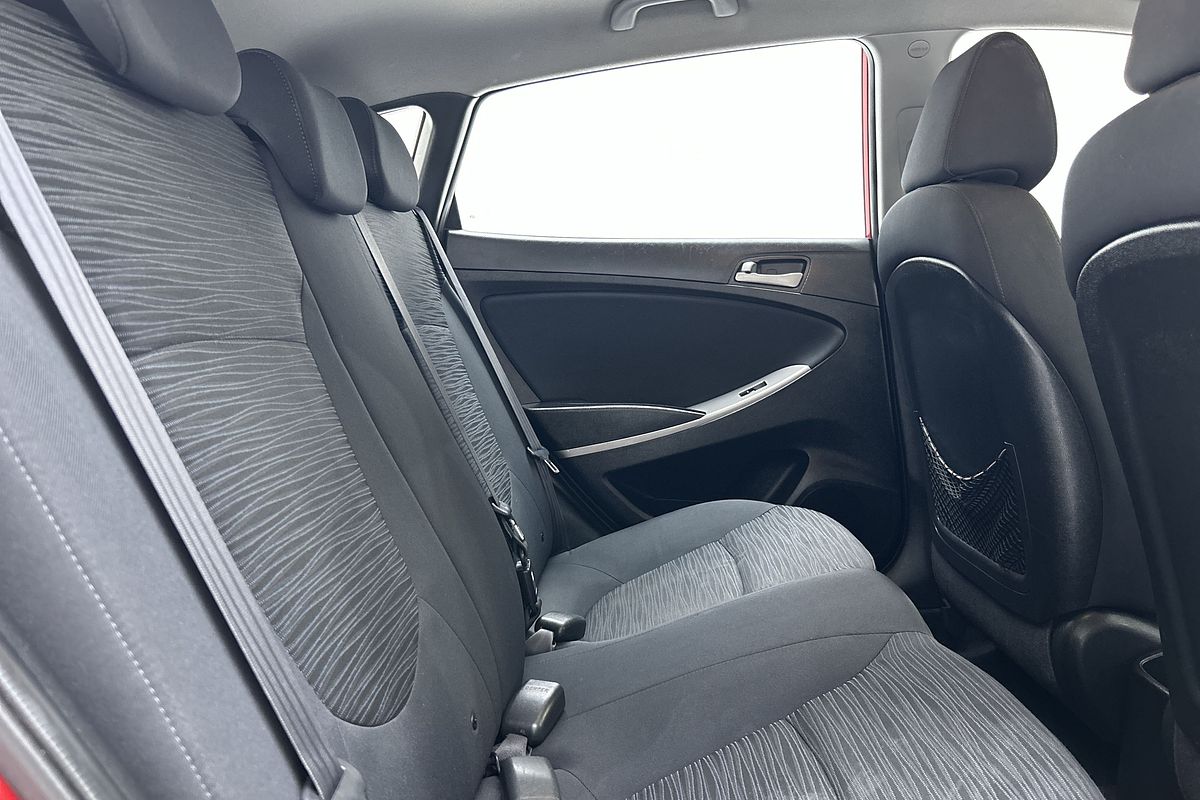 2015 Hyundai Accent Active RB2