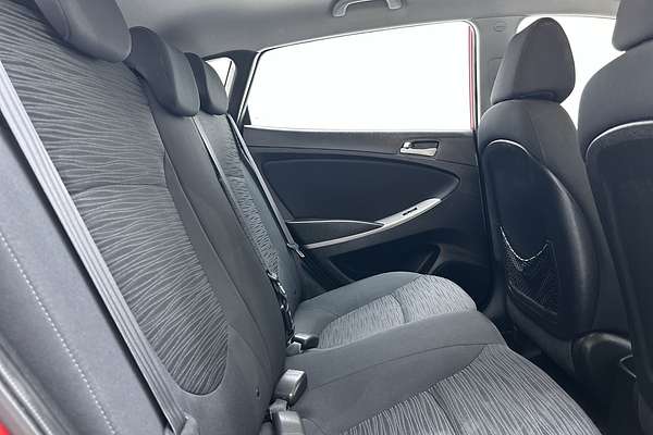2015 Hyundai Accent Active RB2