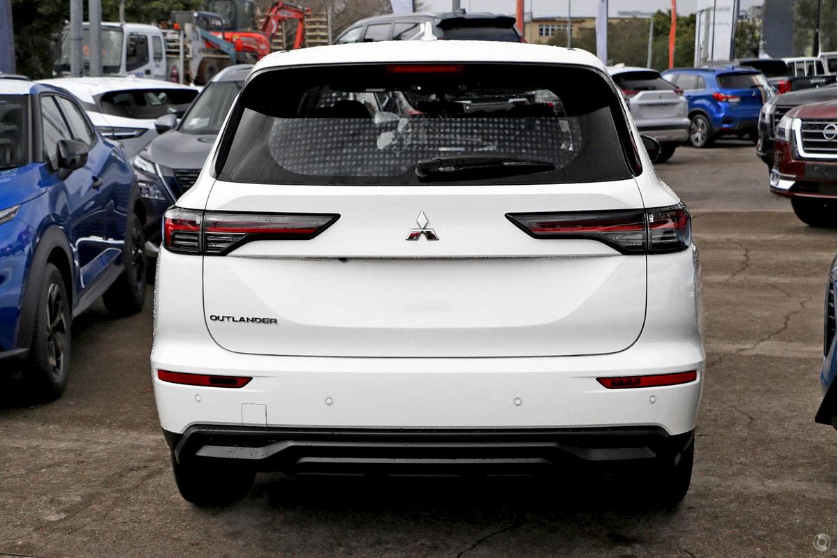 2025 Mitsubishi Outlander ES ZM