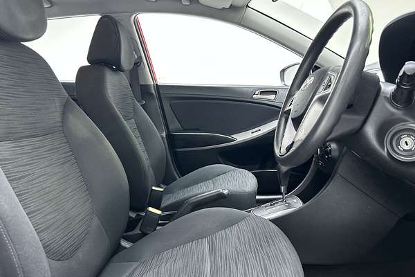 2015 Hyundai Accent Active RB2