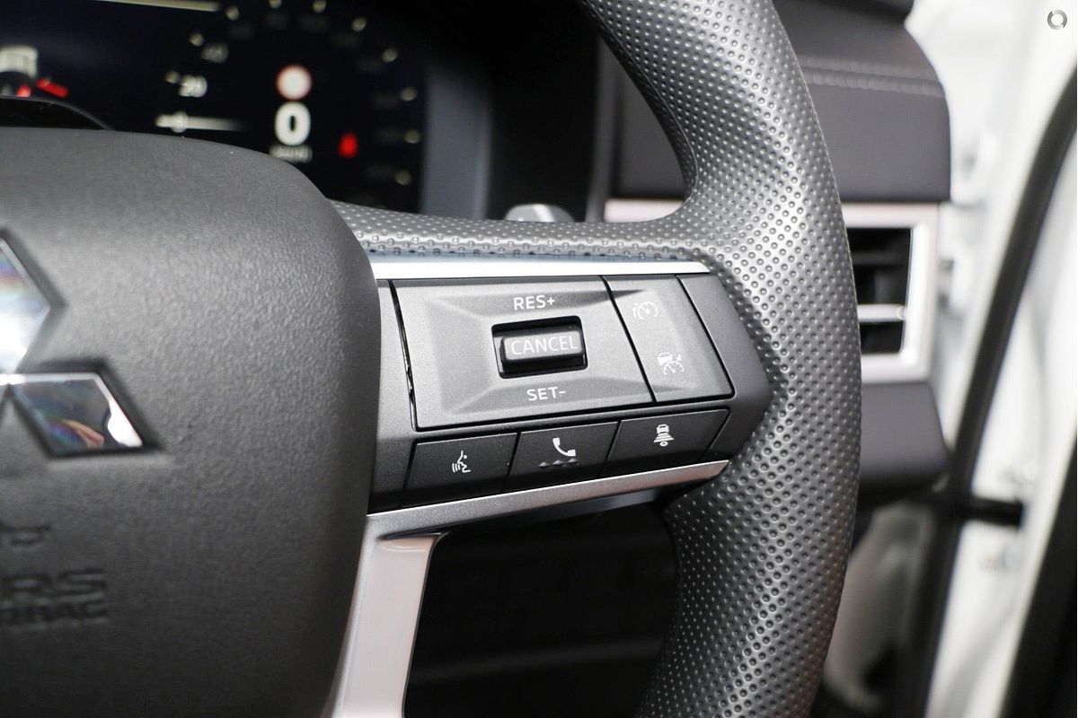 2025 Mitsubishi Outlander ES ZM