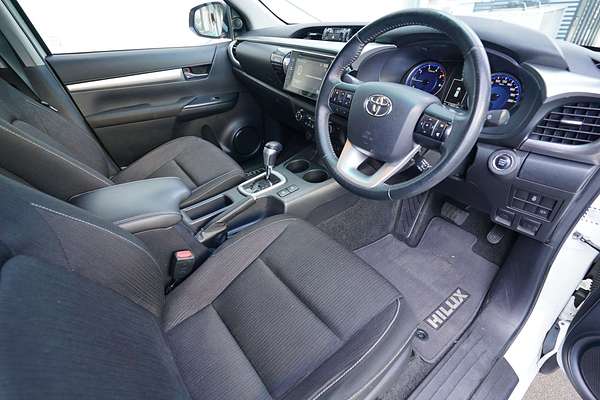 2018 Toyota Hilux SR5 GUN126R