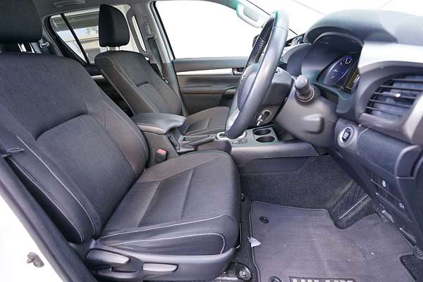 2018 Toyota Hilux SR5 GUN126R