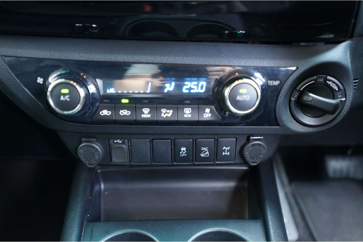 2018 Toyota Hilux SR5 GUN126R