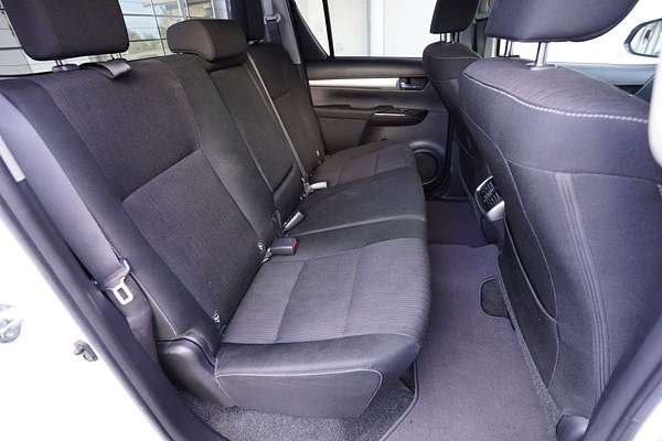 2018 Toyota Hilux SR5 GUN126R