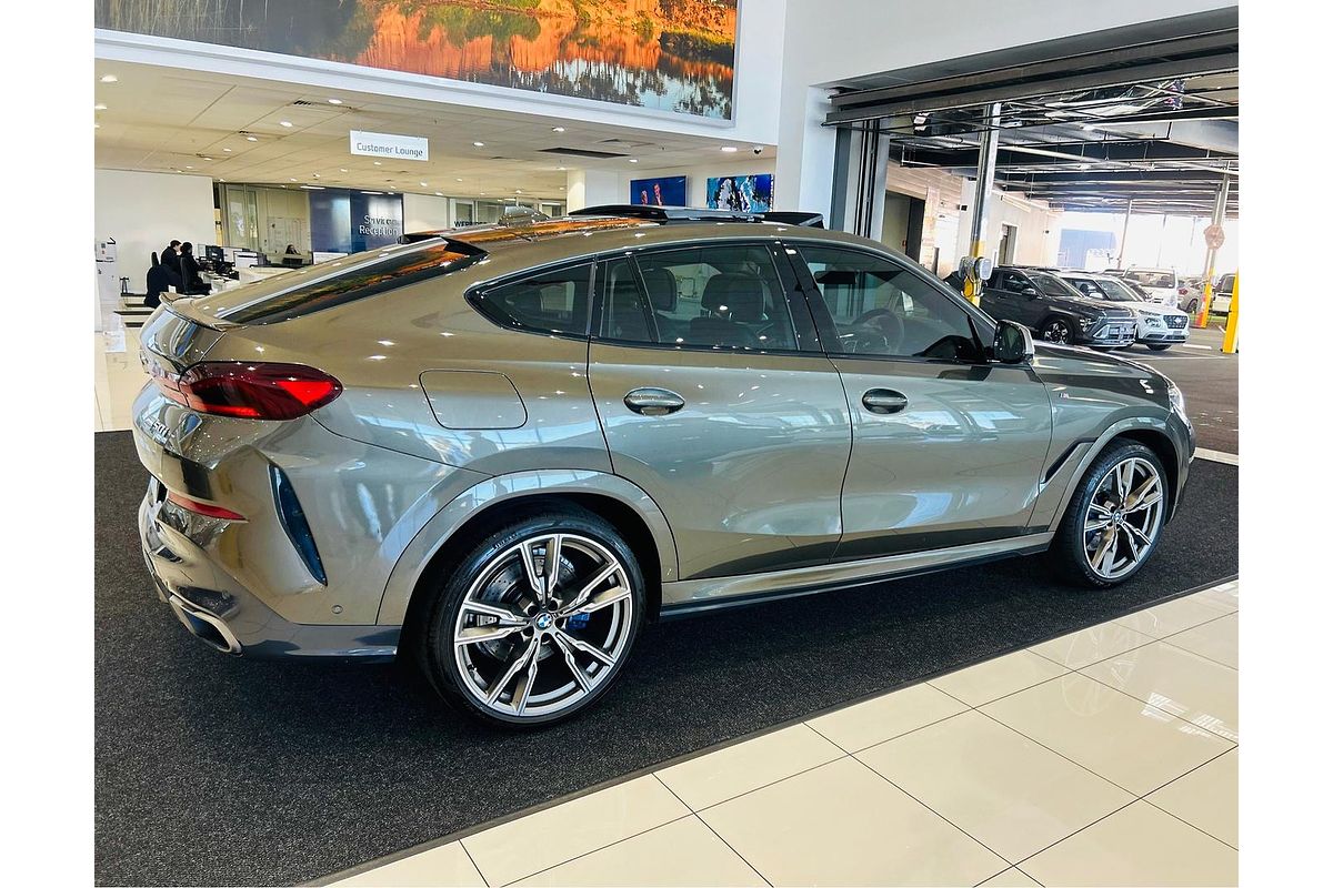 2020 BMW X6 M50i G06