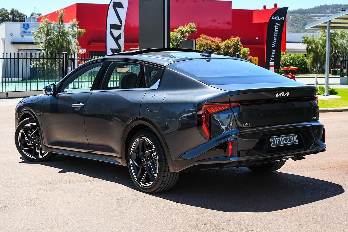2025 Kia K4 GT-Line CL4m