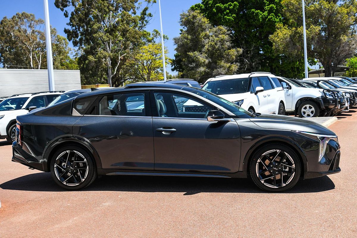 2025 Kia K4 GT-Line CL4m