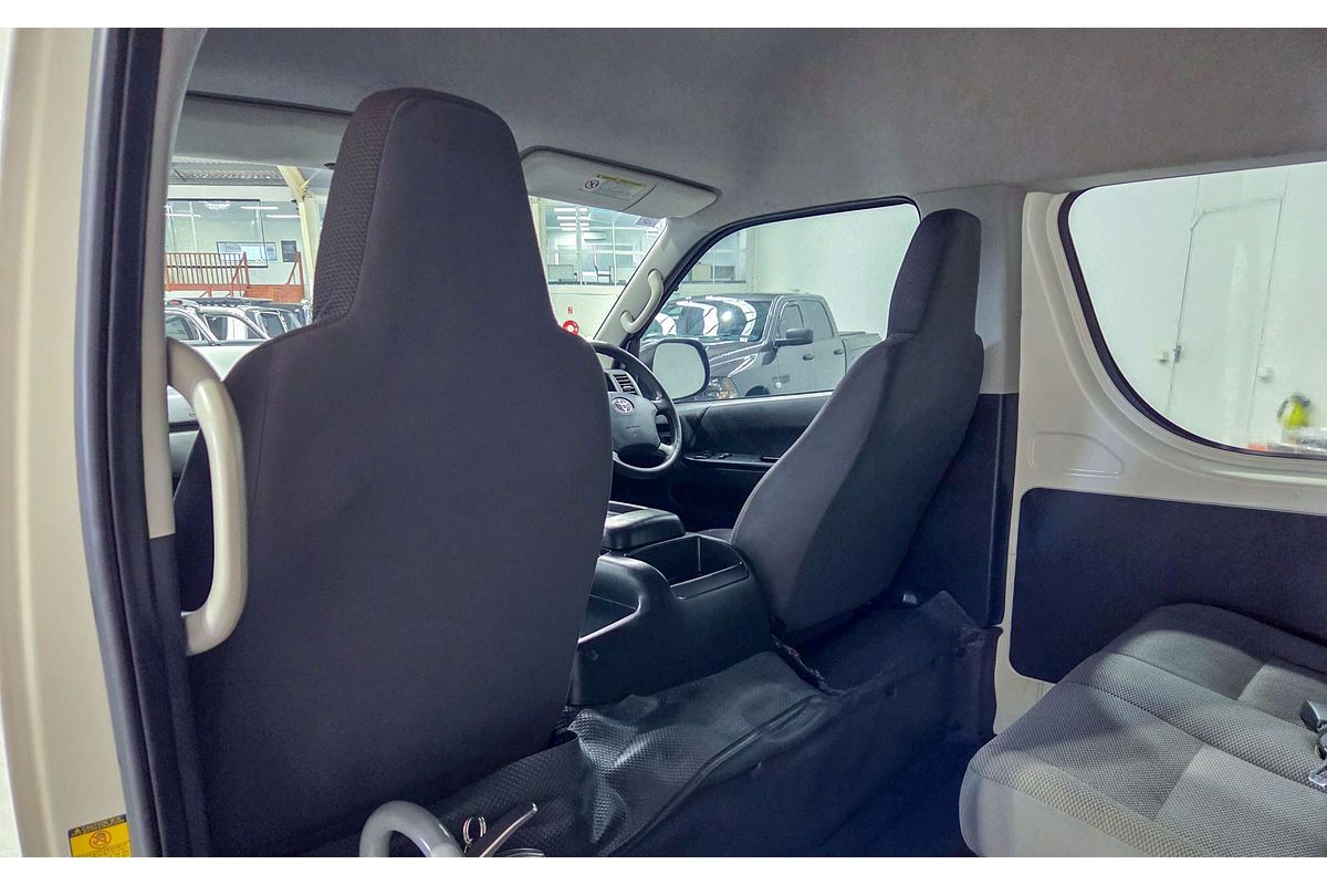 2013 Toyota Hiace Commuter TRH223R ELWB High Roof