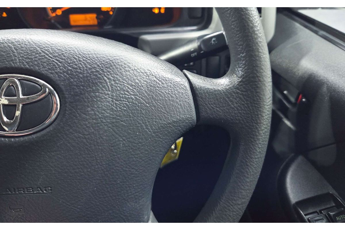 2013 Toyota Hiace Commuter TRH223R ELWB High Roof