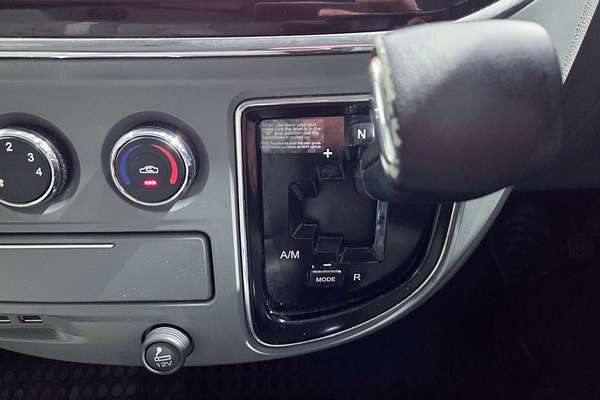 2022 LDV V80 SWB Low Roof