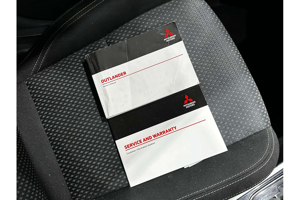 2020 Mitsubishi Outlander ES ZL