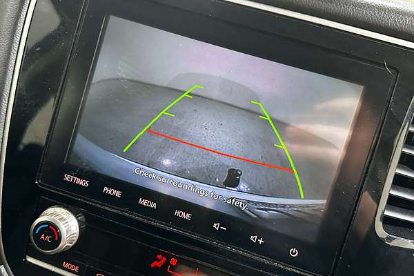 2020 Mitsubishi Outlander ES ZL