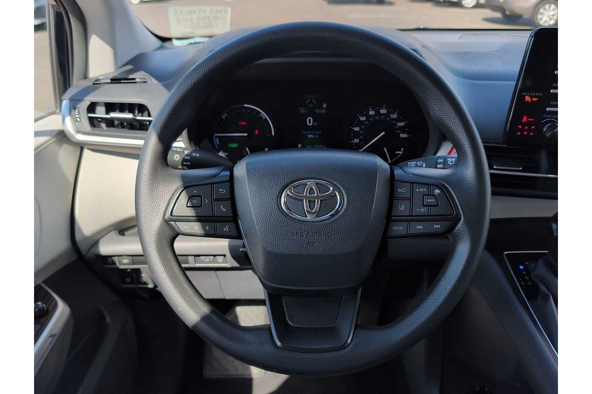 2022 Toyota SIENNA LE