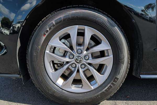 2022 Toyota SIENNA LE