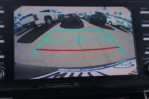 2022 Toyota SIENNA LE