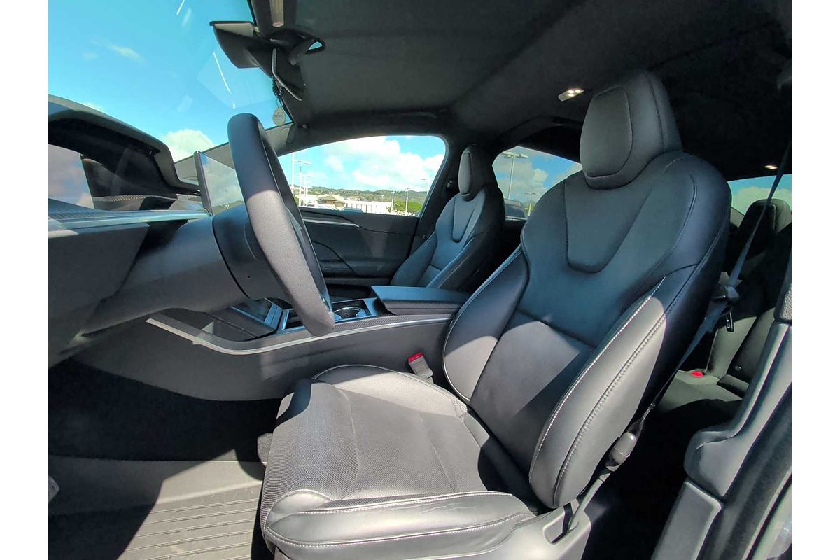 2023 Tesla Model X Plaid