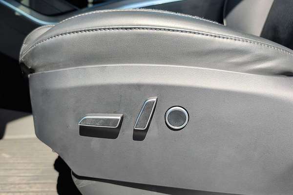 2023 Tesla Model X Plaid