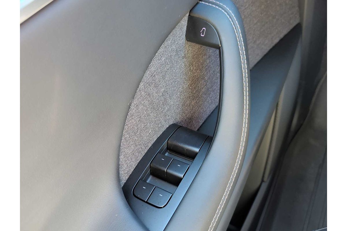 2023 Tesla Model X Plaid