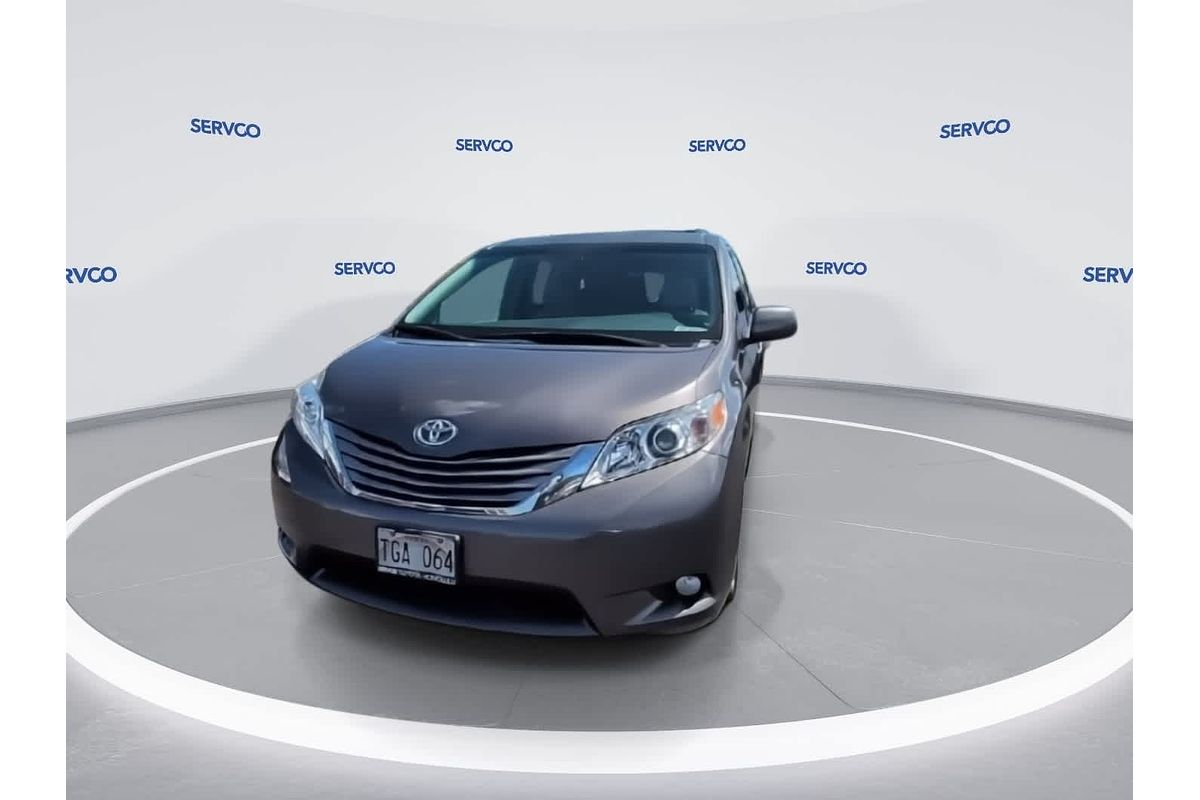 2017 Toyota SIENNA XLE