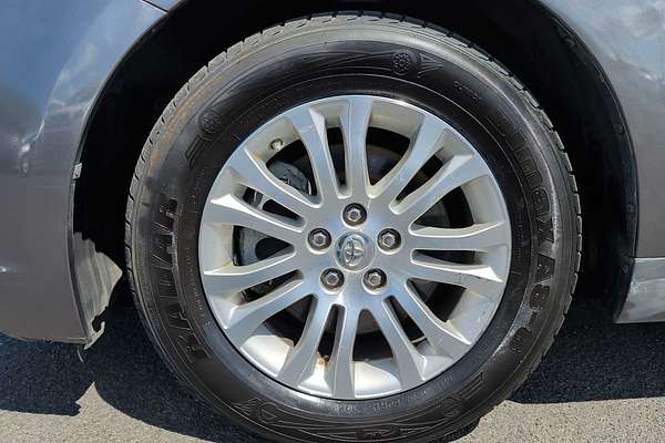 2017 Toyota SIENNA XLE