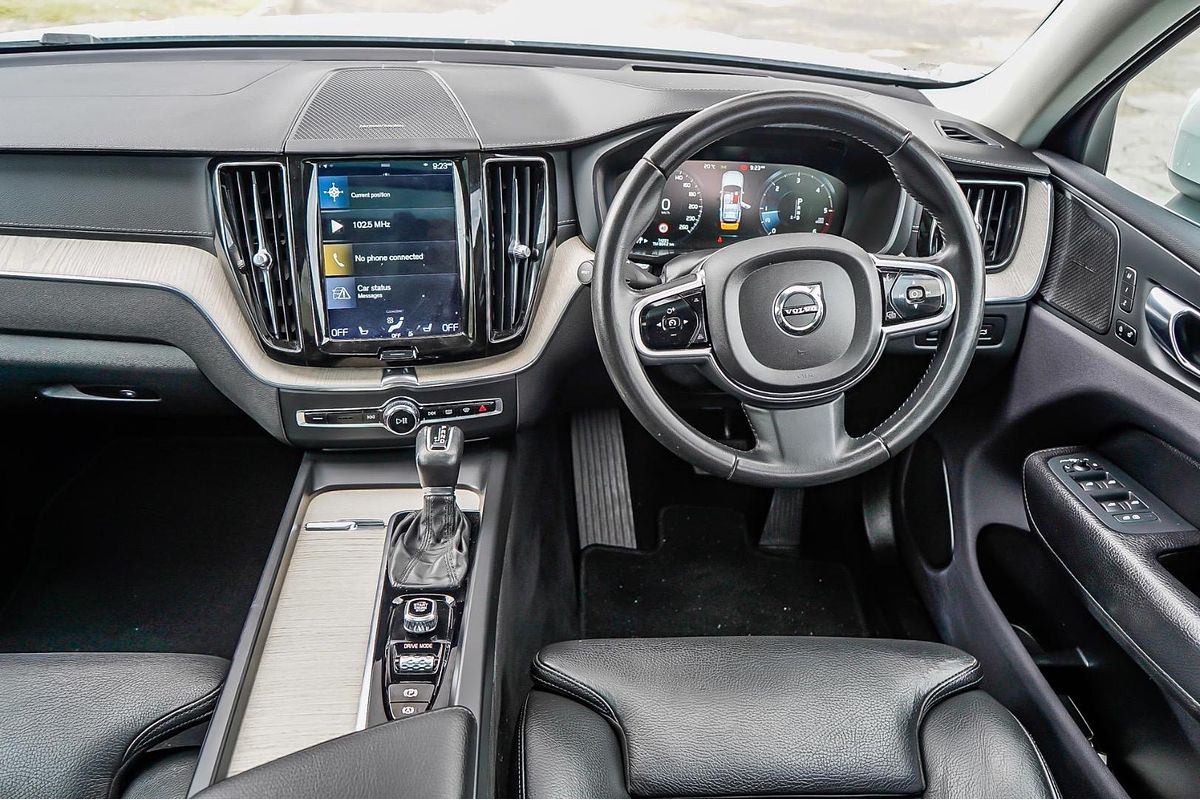2020 Volvo XC60 D4 Inscription