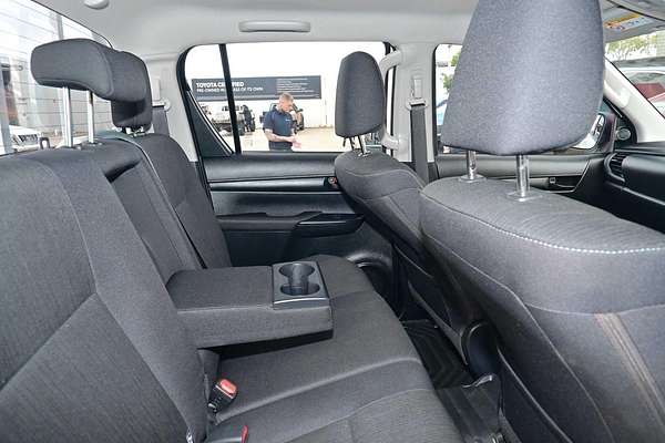 2024 Toyota Hilux SR GUN126R 4X4