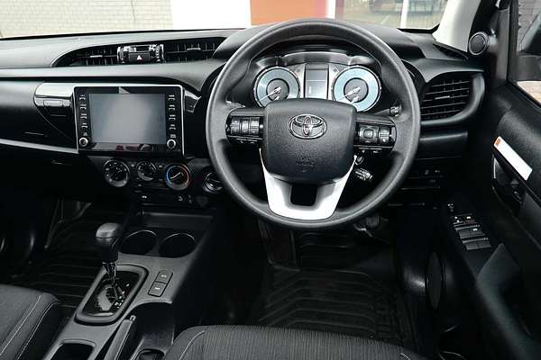 2024 Toyota Hilux SR GUN126R 4X4