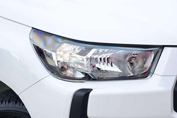 2024 Toyota Hilux SR GUN126R 4X4