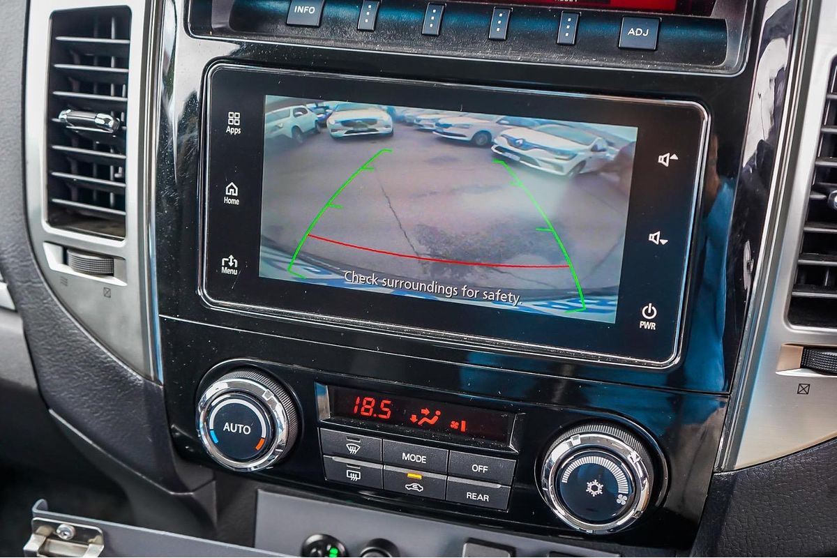 2017 Mitsubishi Pajero GLX NX