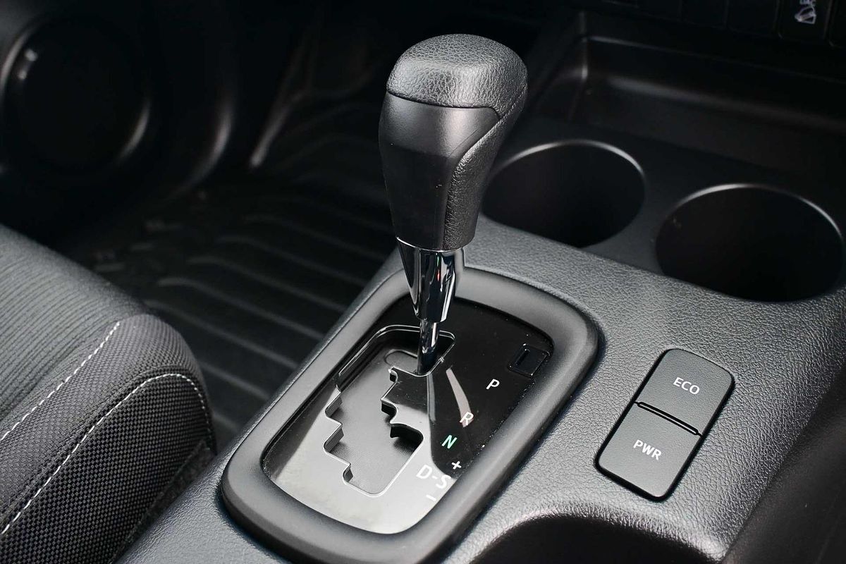 2024 Toyota Hilux SR GUN126R 4X4