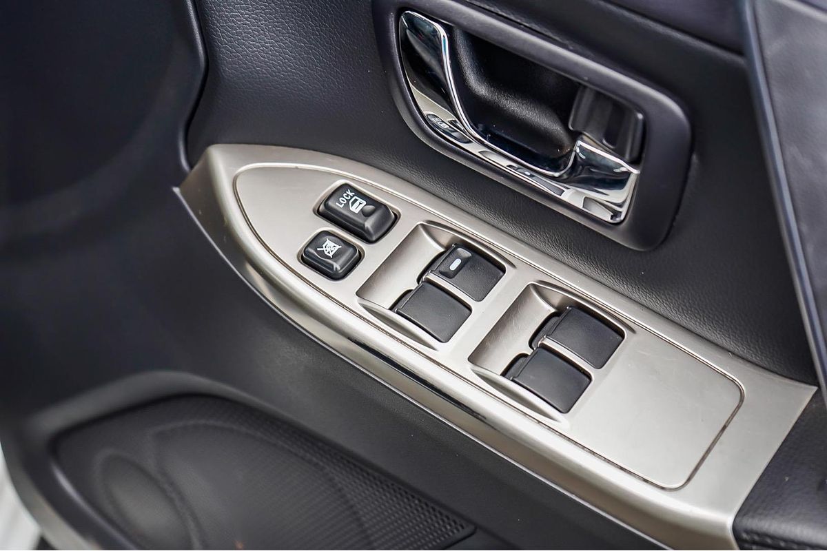 2017 Mitsubishi Pajero GLX NX