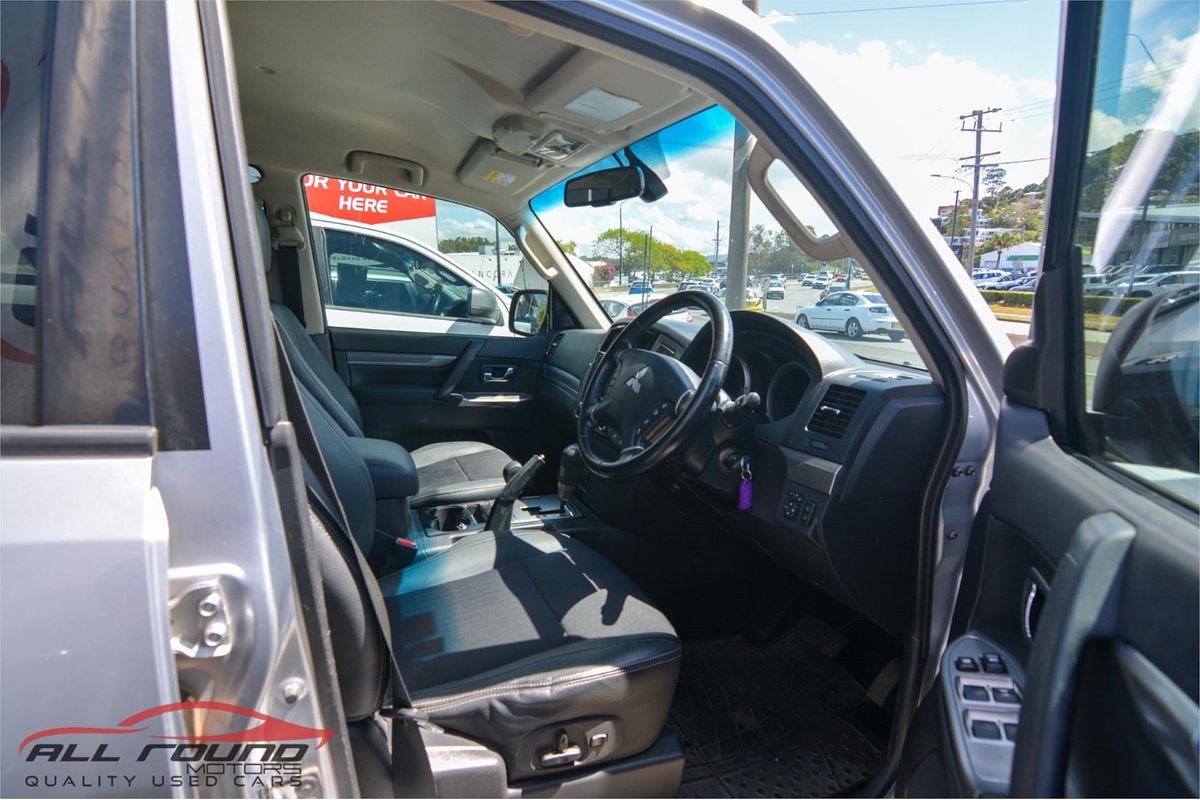 2016 Mitsubishi Pajero GLS NX