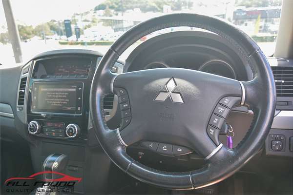 2016 Mitsubishi Pajero GLS NX