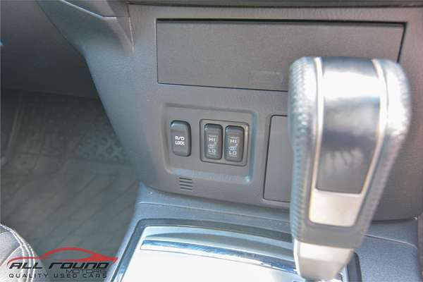 2016 Mitsubishi Pajero GLS NX