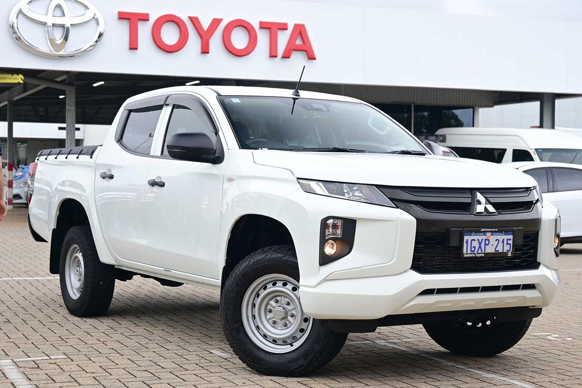 2019 Mitsubishi Triton GLX ADAS MR 4X4