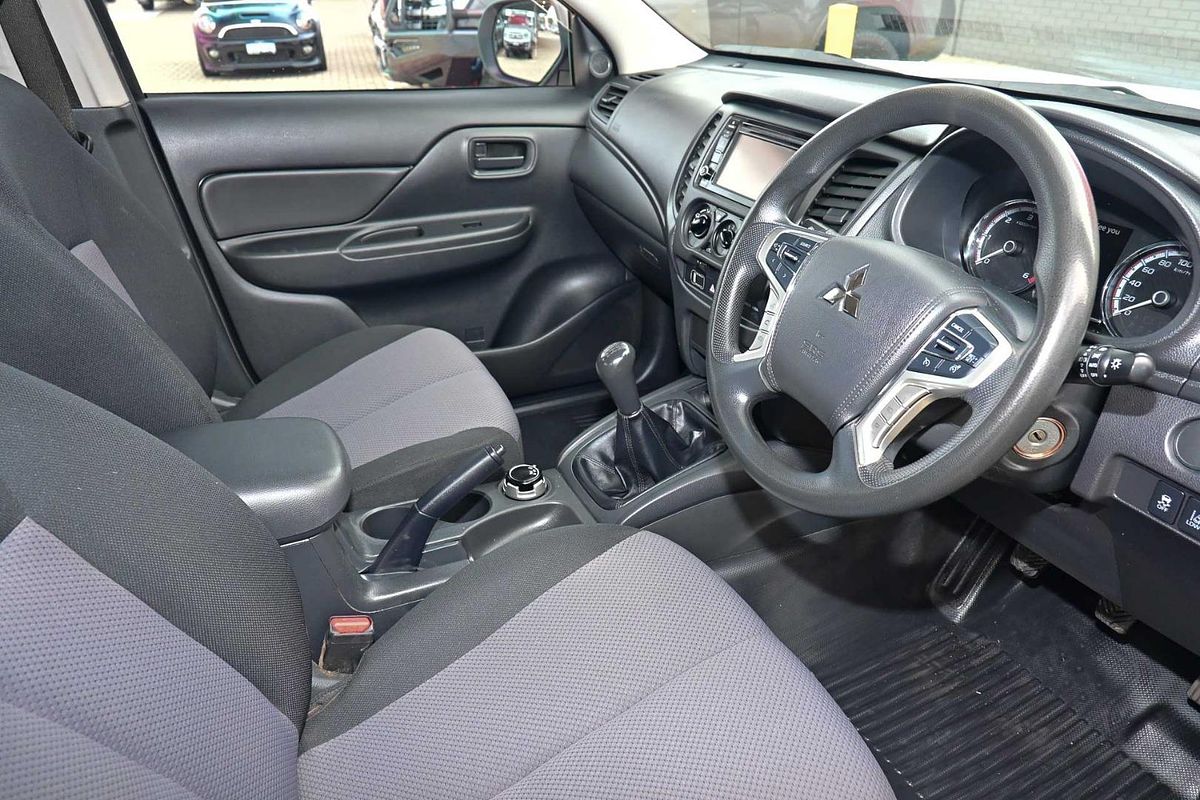 2019 Mitsubishi Triton GLX ADAS MR 4X4