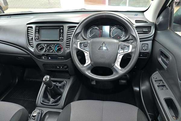 2019 Mitsubishi Triton GLX ADAS MR 4X4