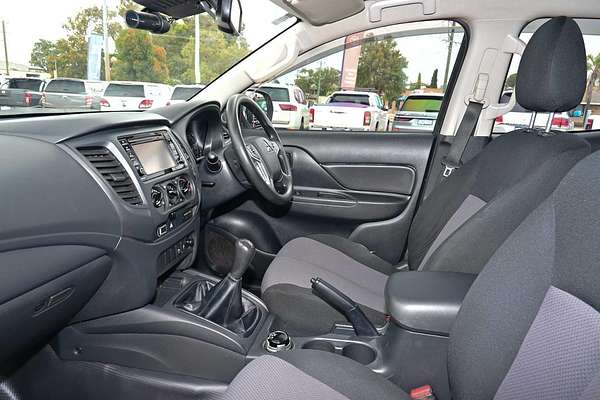 2019 Mitsubishi Triton GLX ADAS MR 4X4